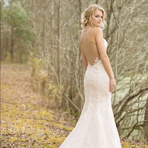 Brand New Lillian West Wedding Dress